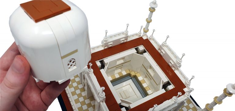 image showing the removable inner dome of the lego architecture taj mahal set