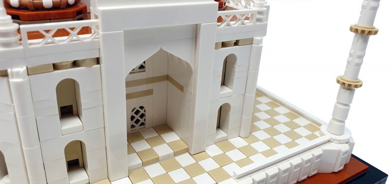 image showing the design on the outside arches of the lego architecture taj mahal set